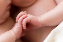 twins-newborns-infants-babies