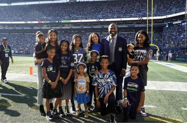 Shaun Alexander and his family