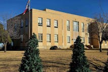 Photo: Motley County Courthouse in TX (Mark Lee Dickson) Motley County Courthouse (Texas)
