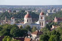 Photo: DEA / W. BUSS/De Agostini via Getty Images UNSPECIFIED - CIRCA 1900: Lithuania - Vilnius. Old Town (UNESCO World Heritage List, 1994). Orthodox Church of the Holy Spirit (founded 14th century