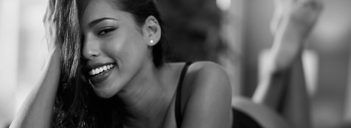 Black and white picture of smiling woman
