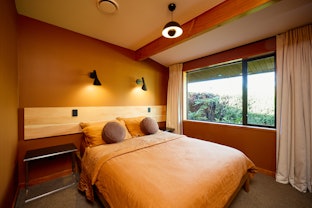 Queen Bedroom