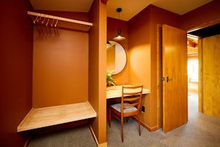 Queen Bedroom working area