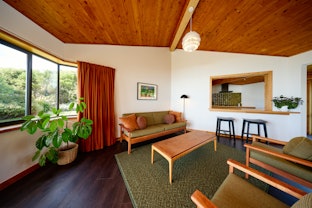 Hapuku lounge