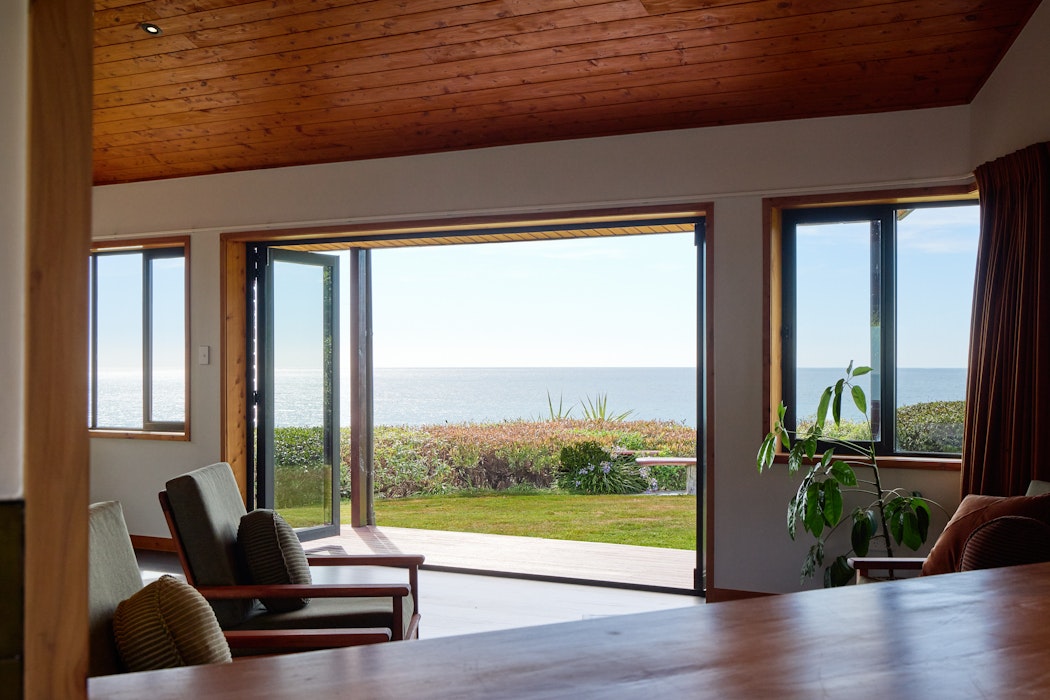 Hapuku french doors + deck