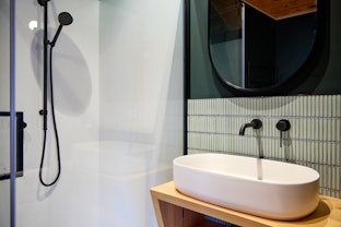 Basin + shower studio