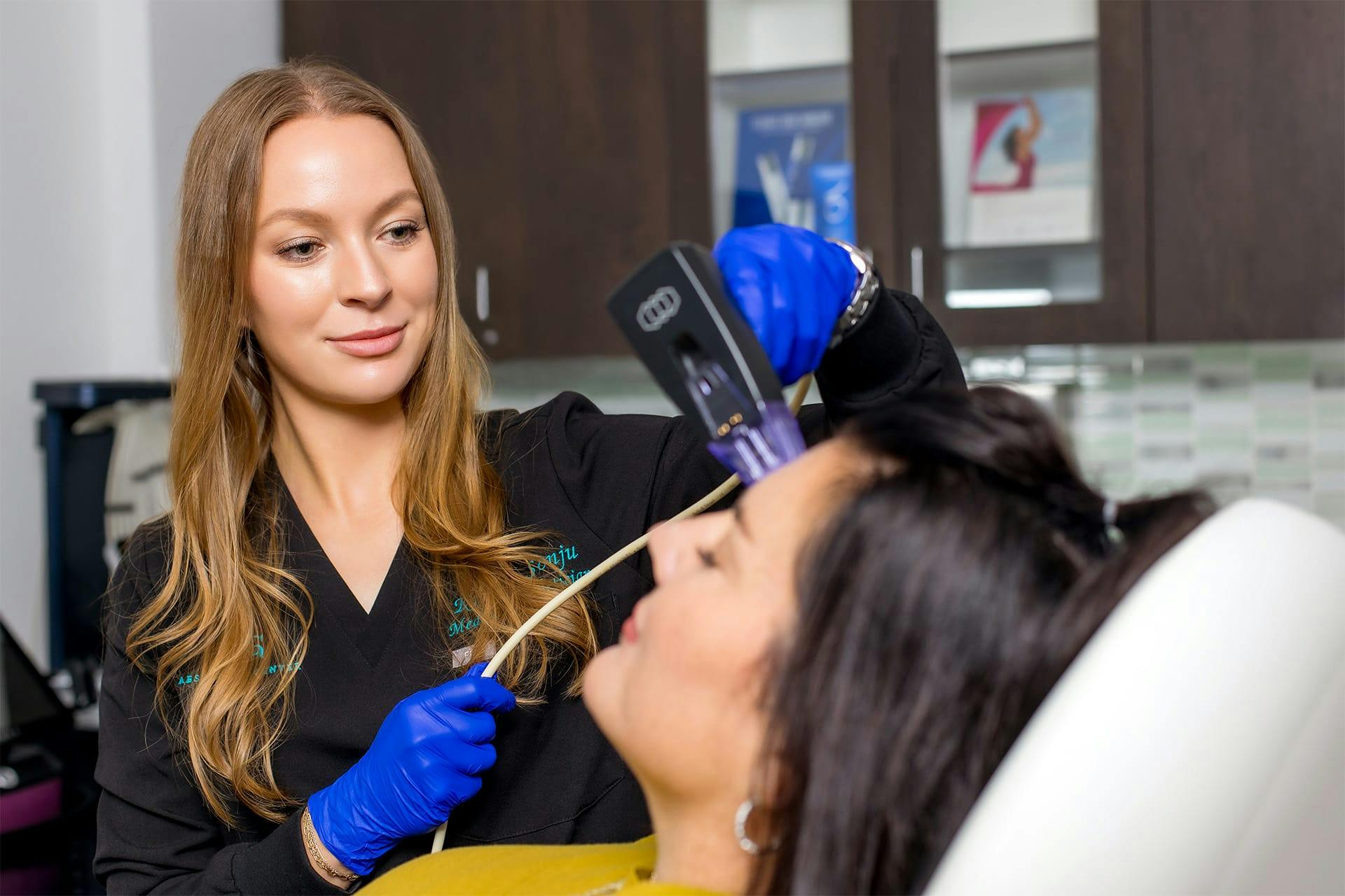 Woman receiving Morpheus treatment