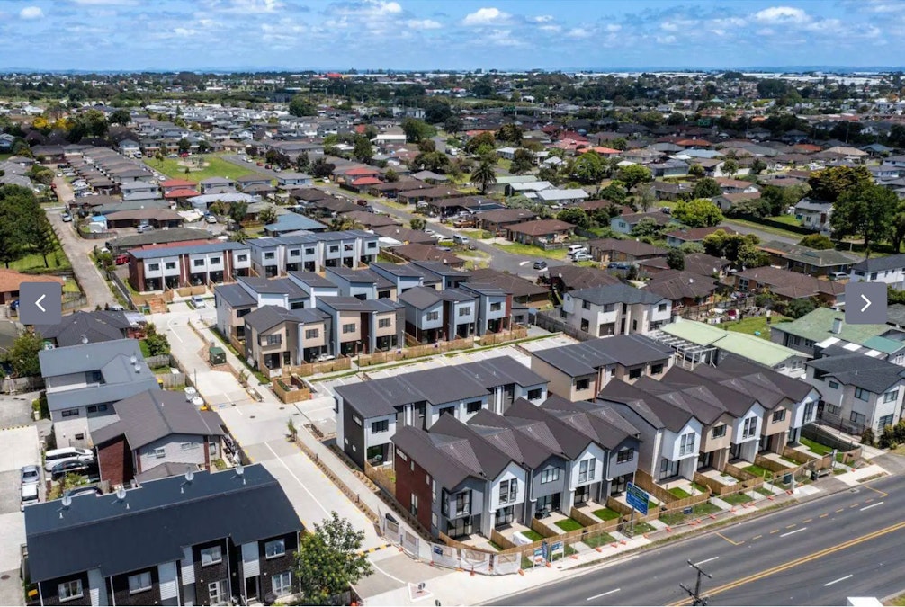 96-102 Walmsley Rd Favona - landscaping project in Auckland (photo 2)
