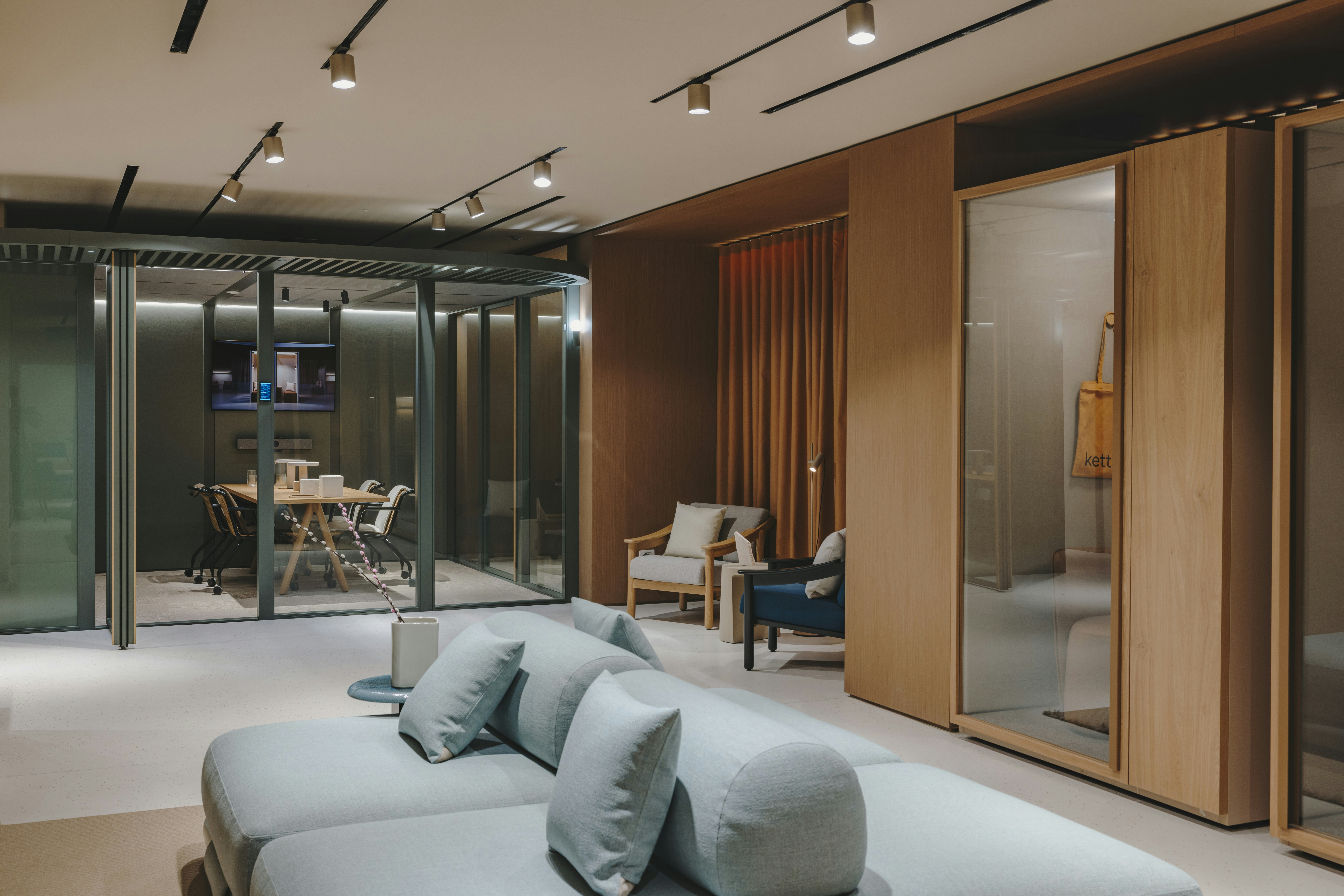 Showroom Kettal à Milan