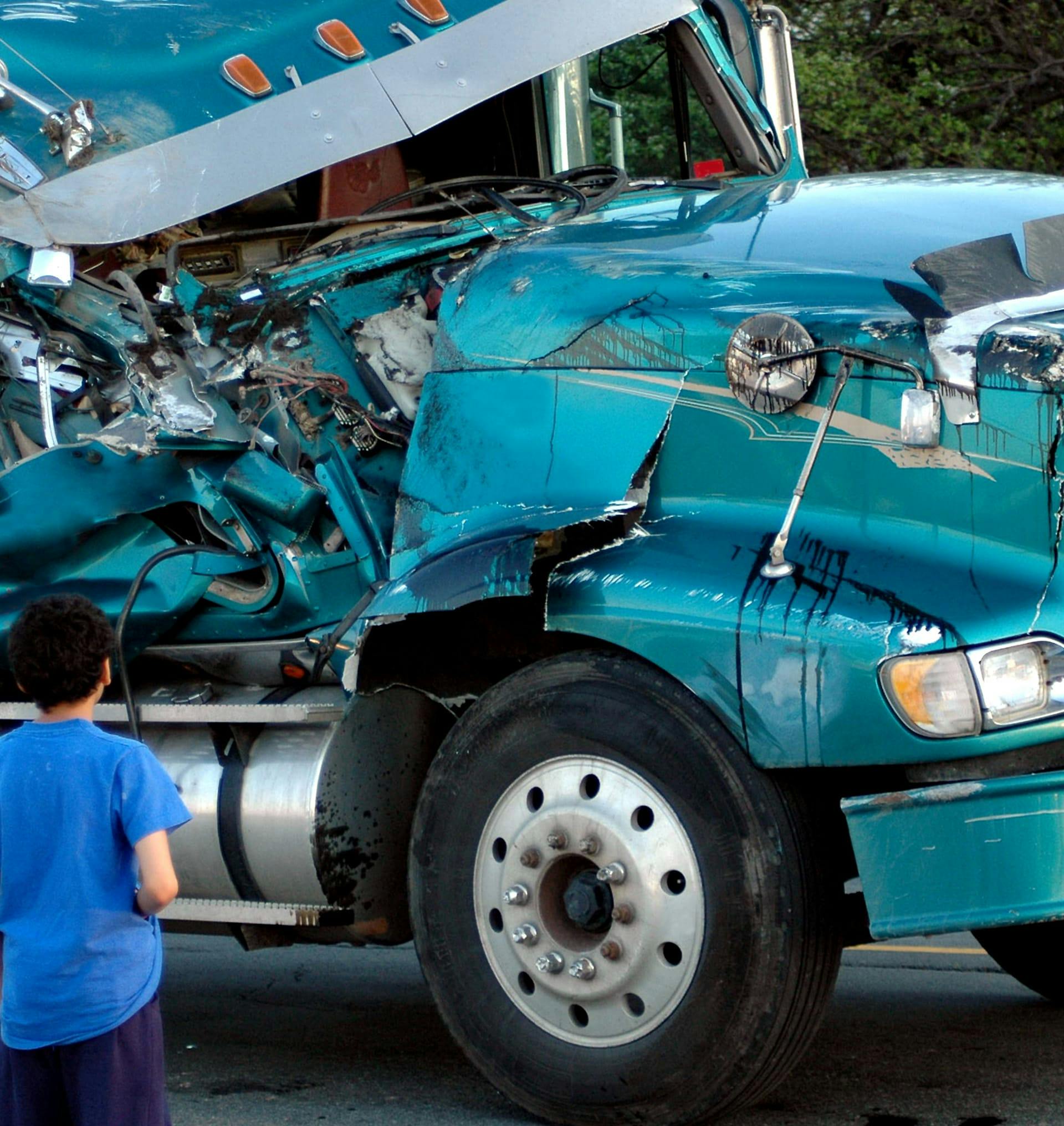 semi truck that was in an accident