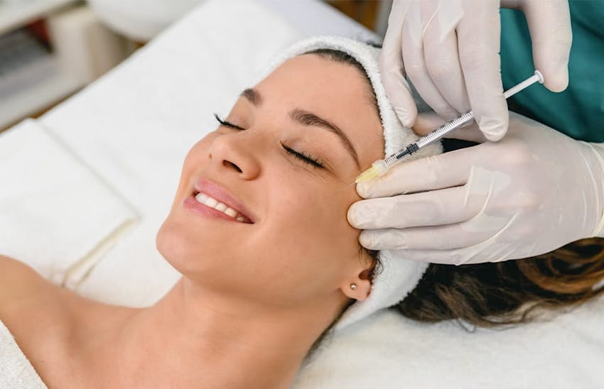 woman receiving fillers