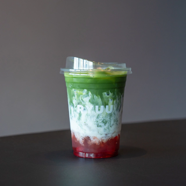 Strawberry Matcha Latte Premium