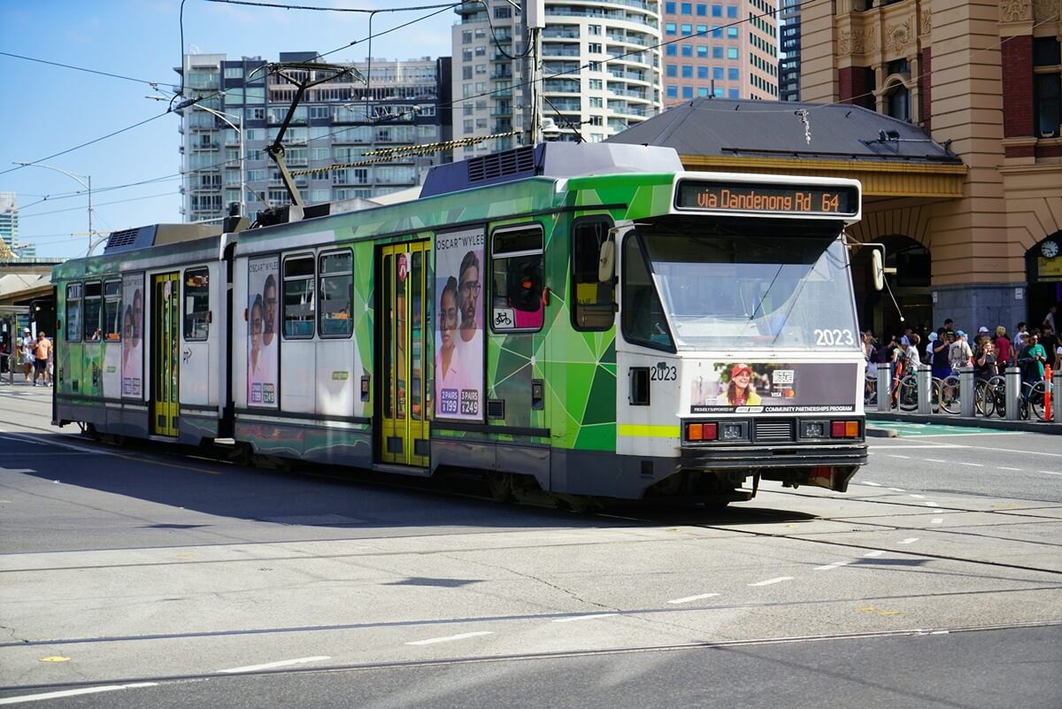 A picture of a typical Melbourne tram in the city