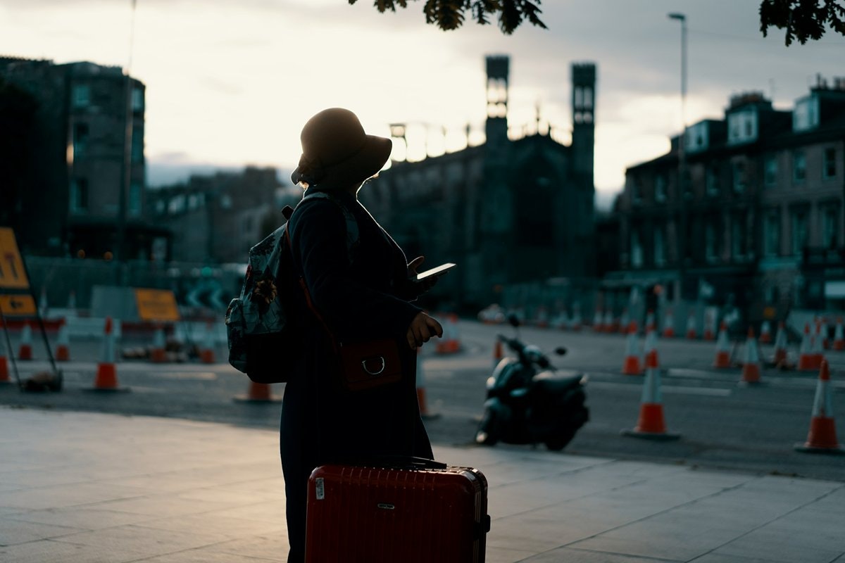 Hero image for article 'Transport from Melbourne Airport to the City: A Guide for New Arrivals'