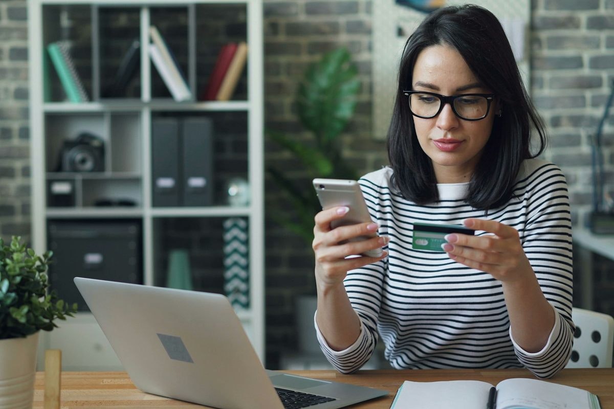 Hero image for article 'Cómo pagar una factura en Australia: Una guía paso a paso'