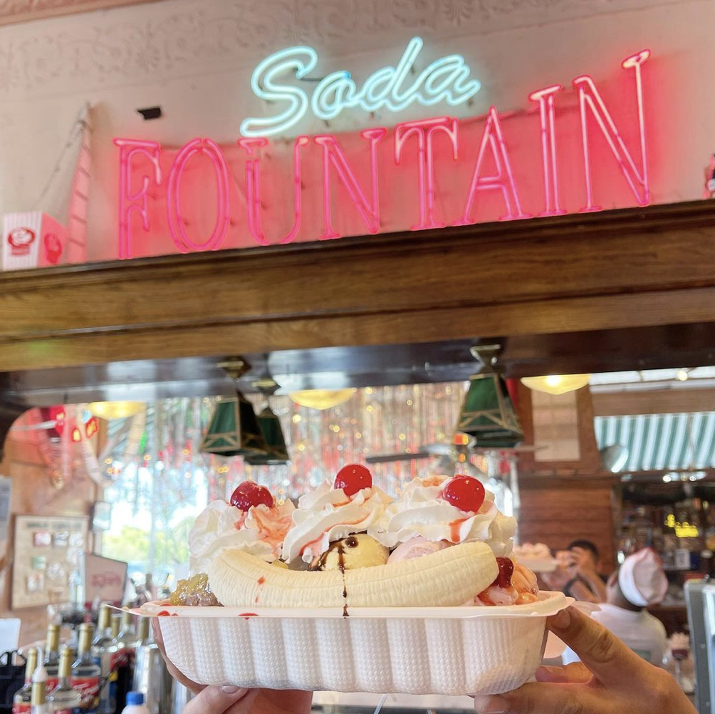 Fair Oaks Pharmacy & Soda Fountain - Travel destination