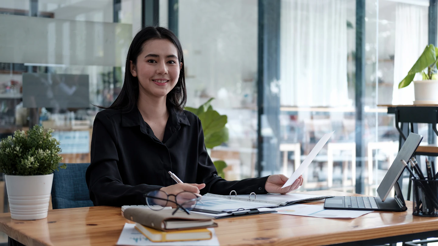 ID Expertise Woman in office