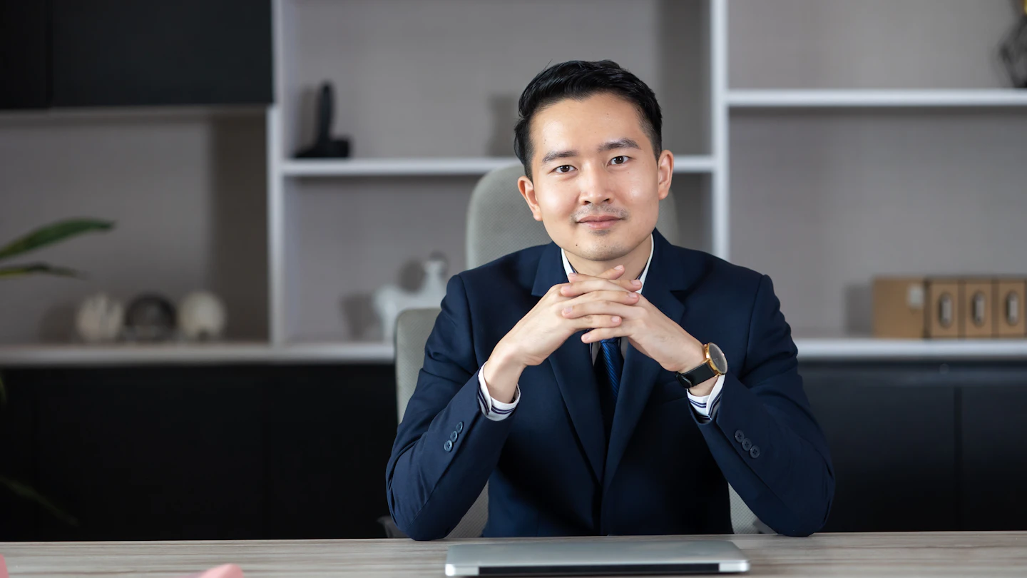 PSK TH Employer Employer man