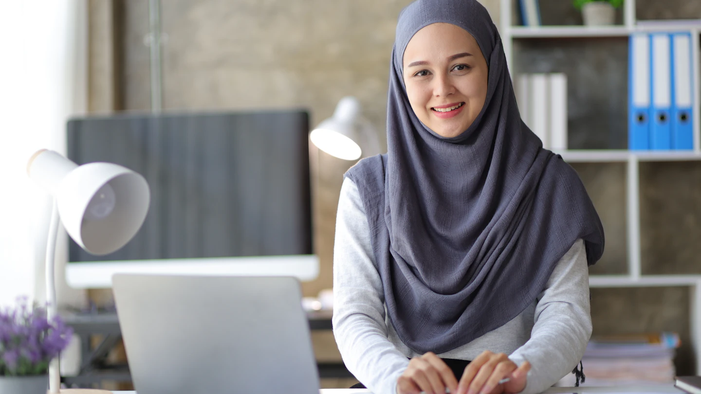 PSK MY Request Talent woman office