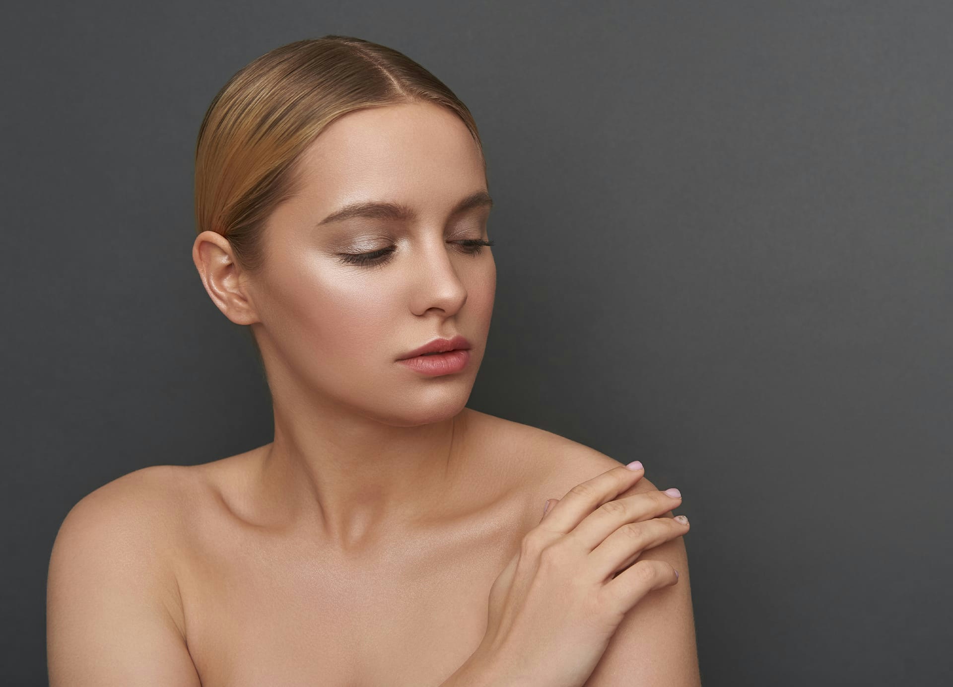 woman glancing at shoulder