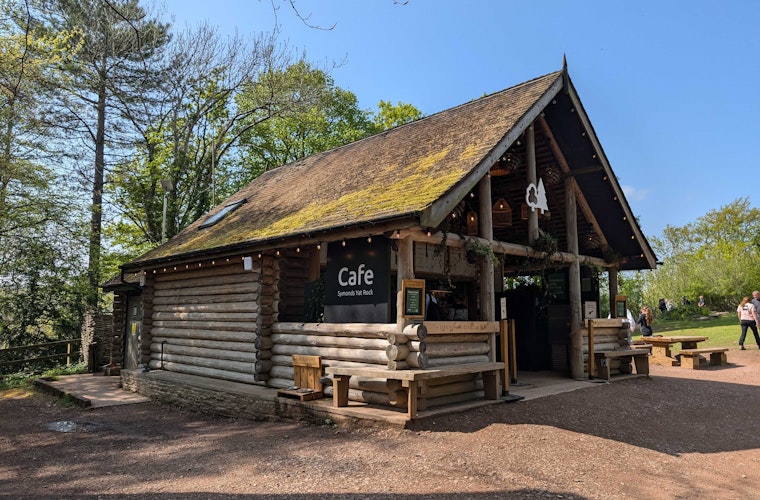 Yat Rock - Where to Eat & Drink