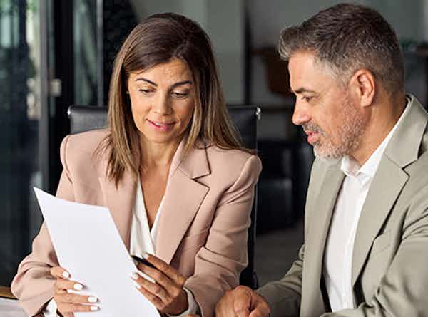 HR contracts & documentation