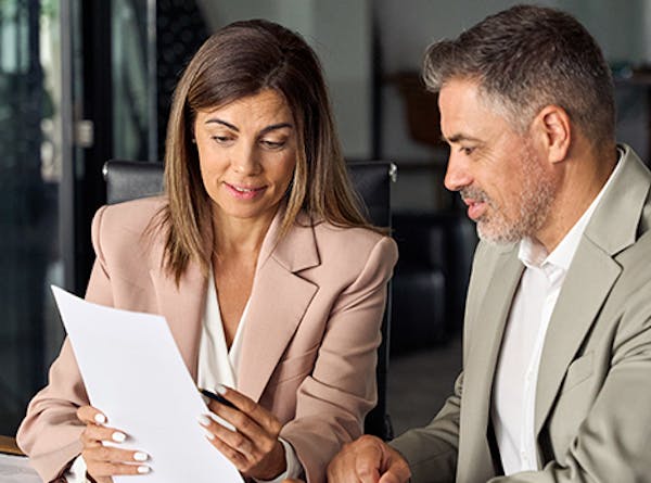 HR contracts & documentation