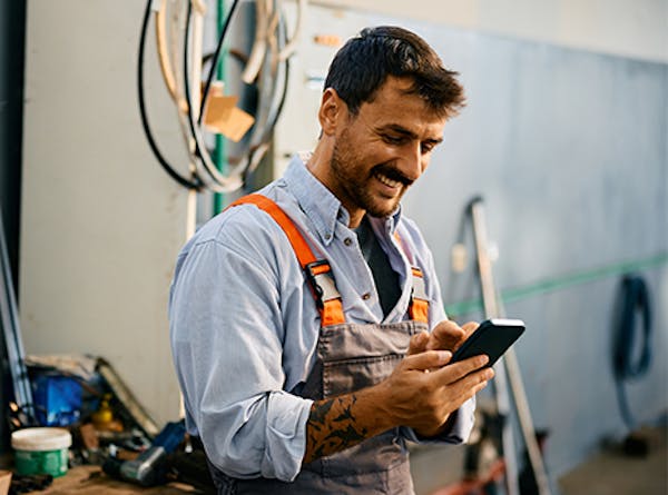 Tradie with BrightSafe Health and Safety app
