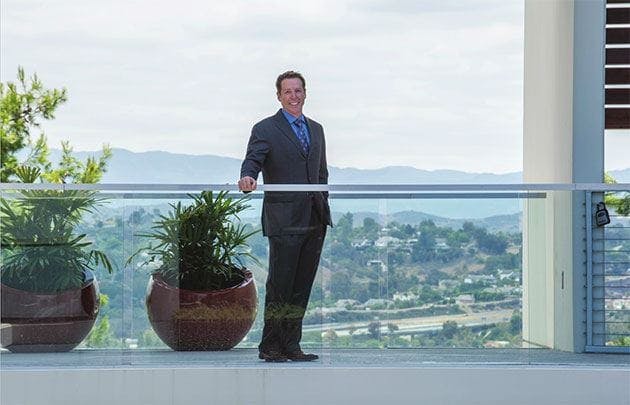 On His Own: Facial Plastic Surgeon Timothy R. Miller, MD, Starts Over Again