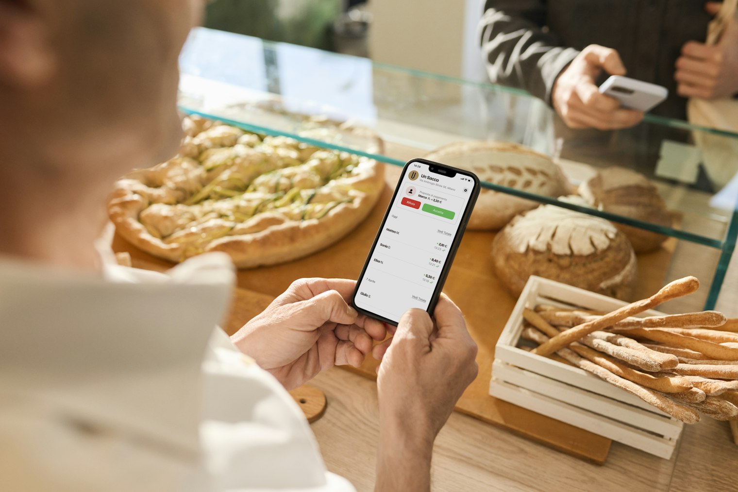 Satispay e REVO insieme per le imprese: la protezione dai rischi catastrofali diventa semplice