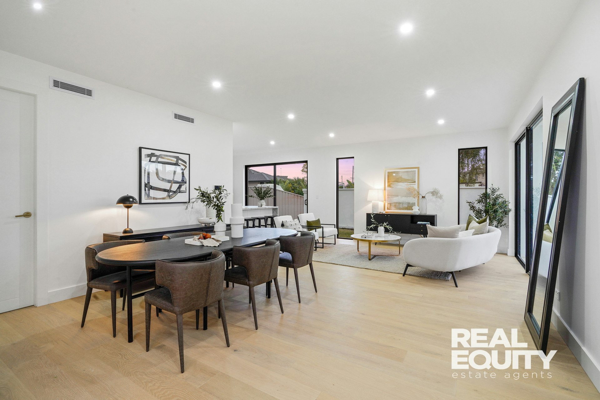 Image of dining room