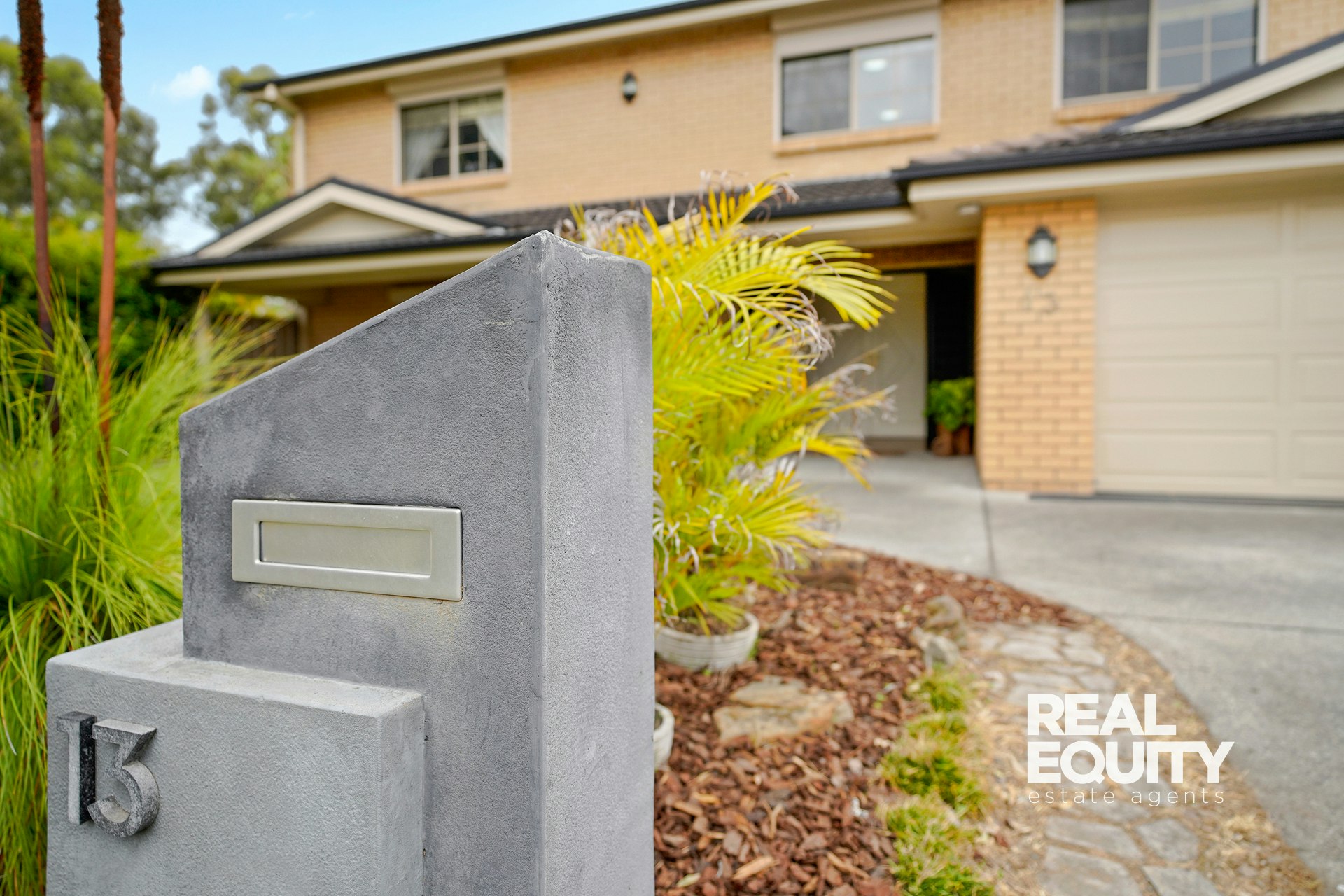 Image of mailbox
