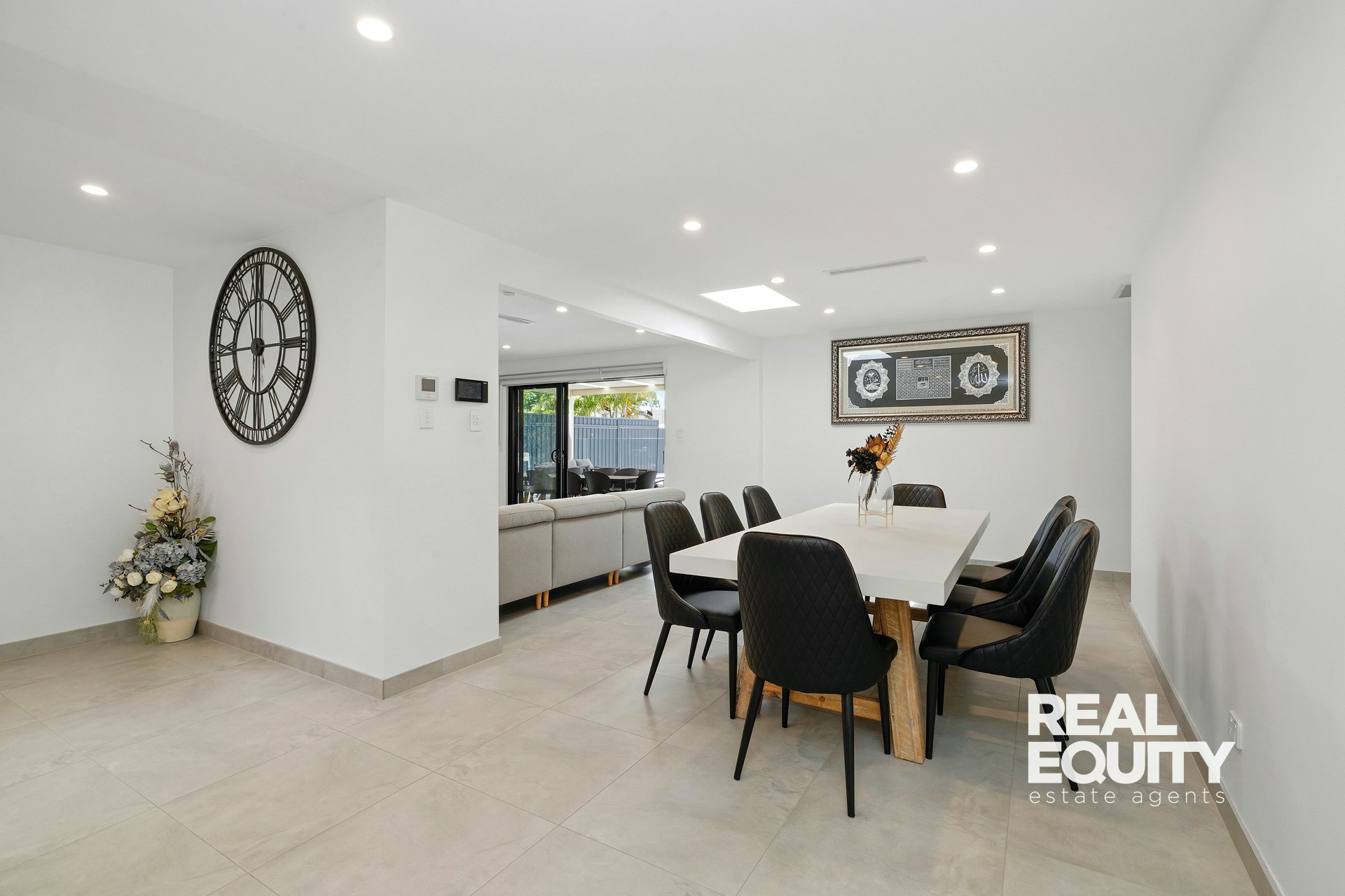 Image of dining room