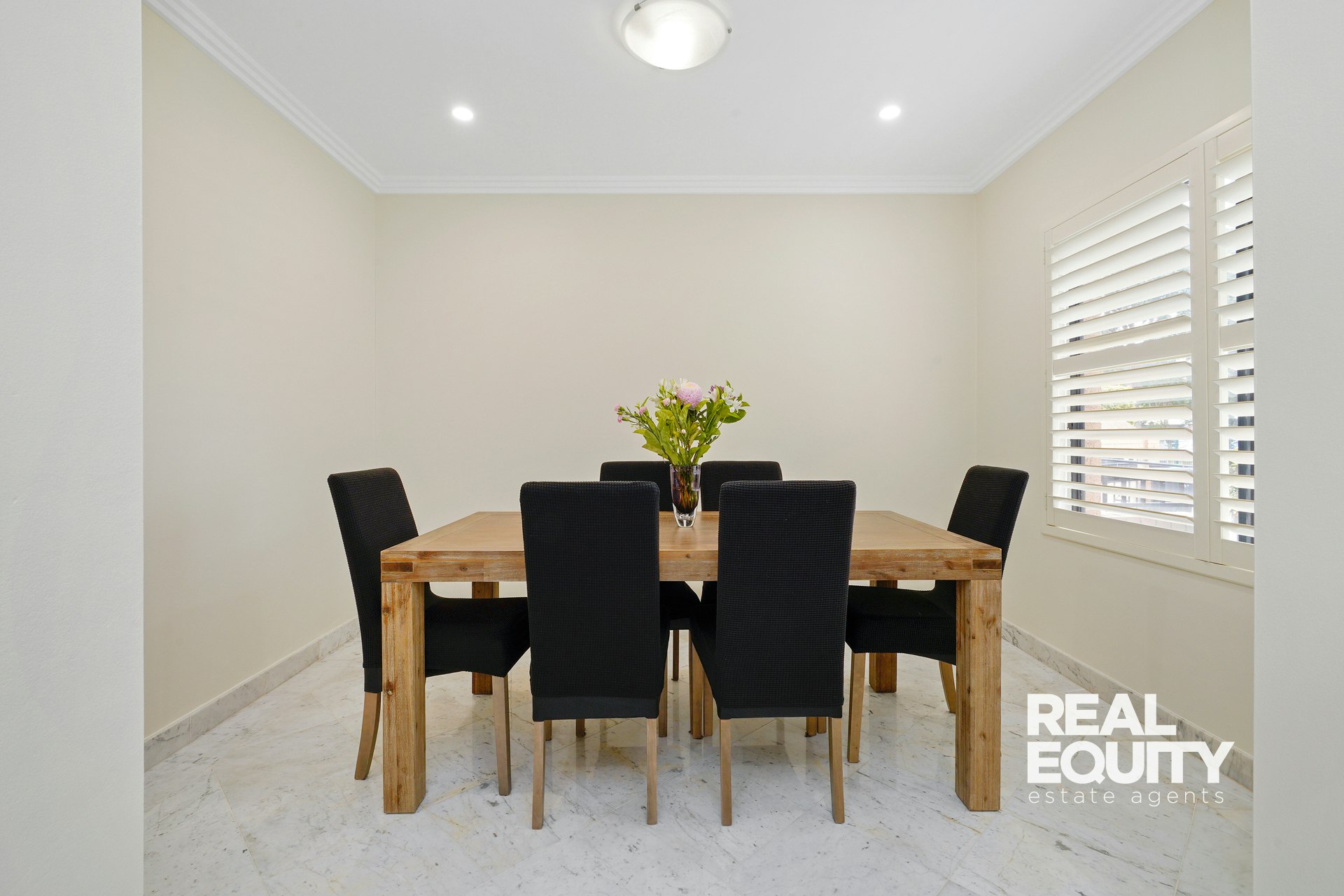 Image of dining room