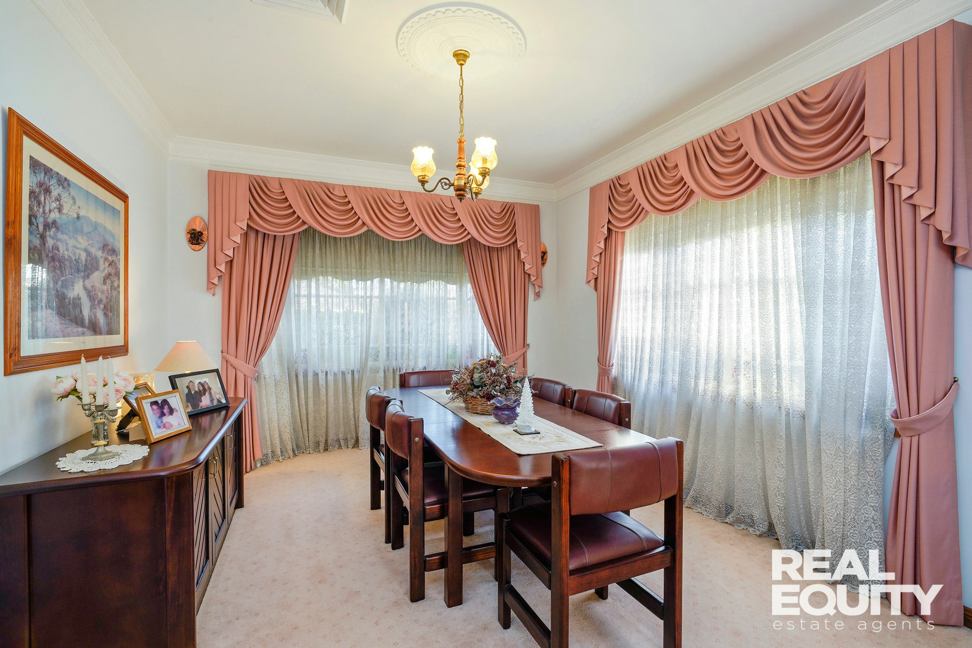 Image of dining room