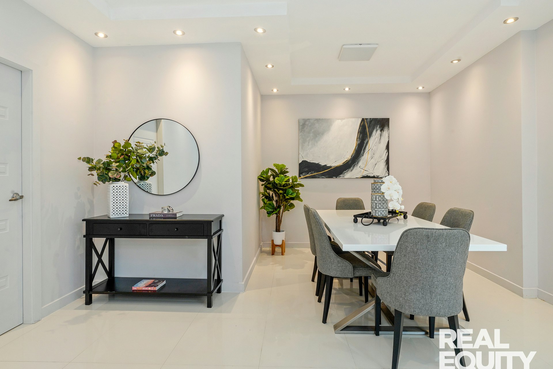 Image of dining room