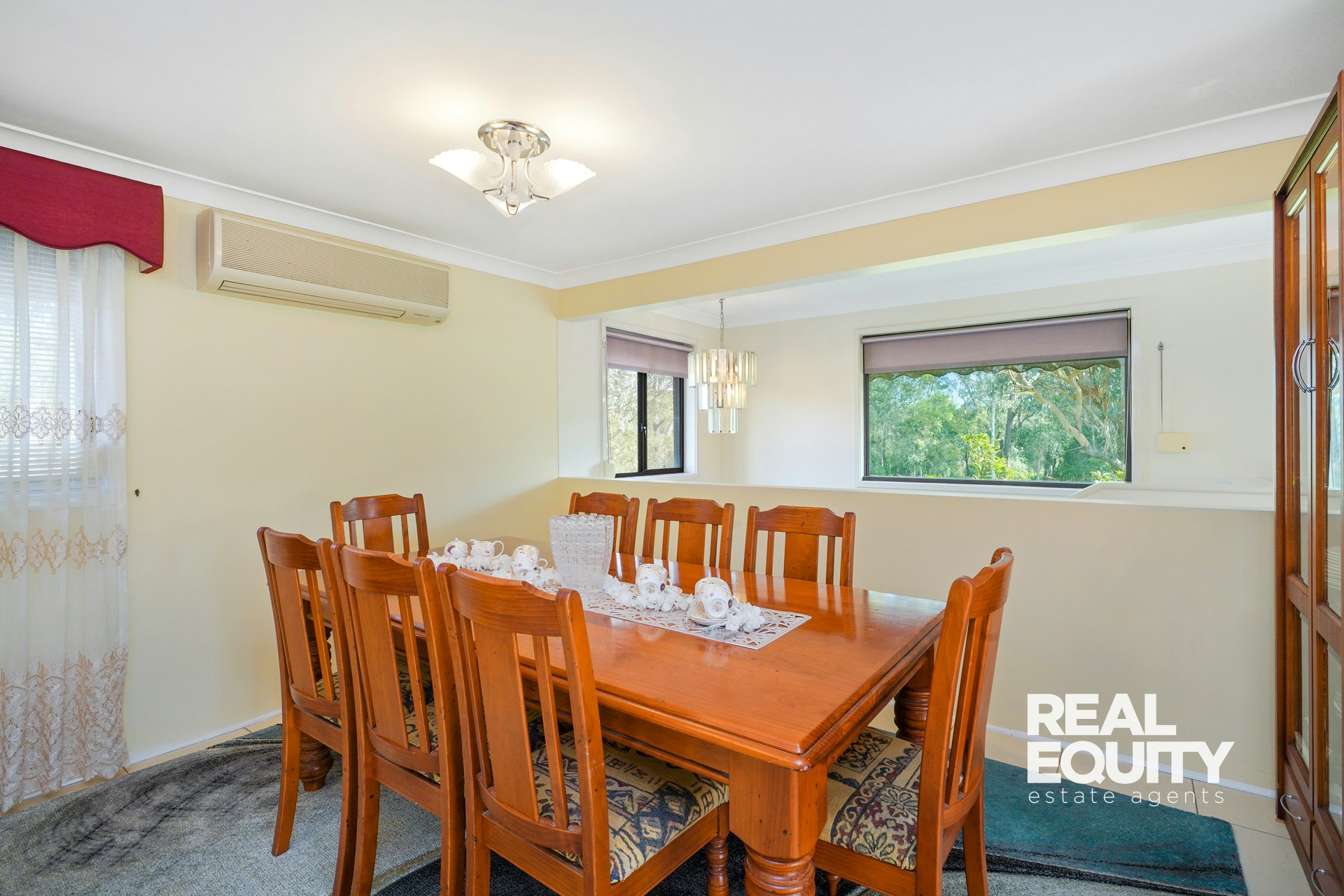 Image of dining room