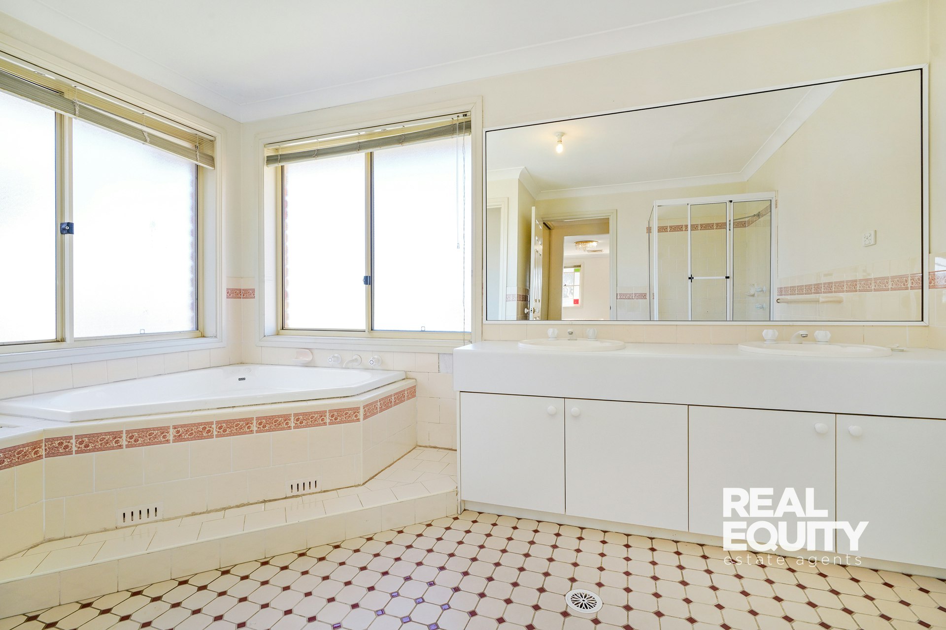 Image of tub