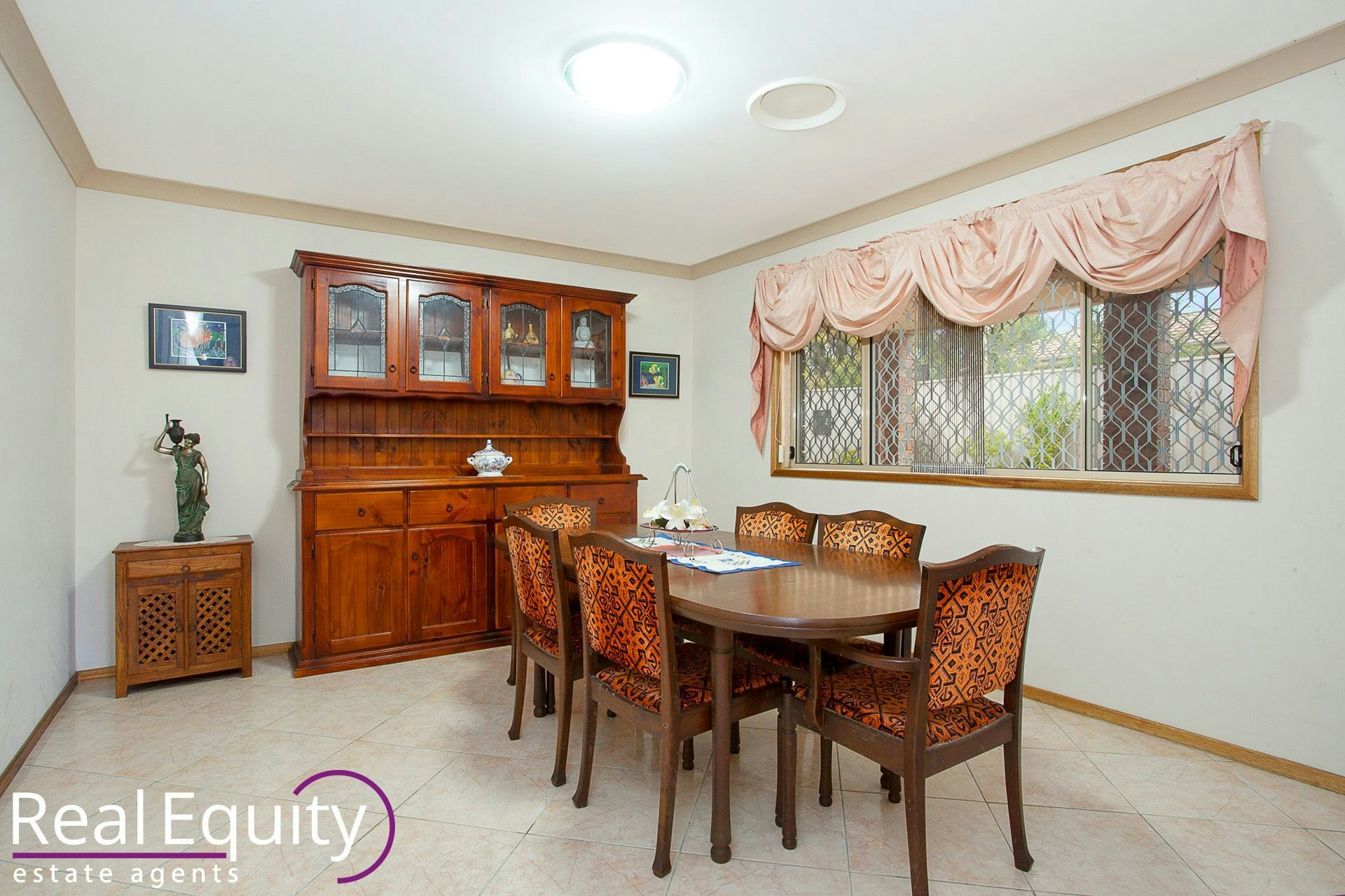 Image of dining room