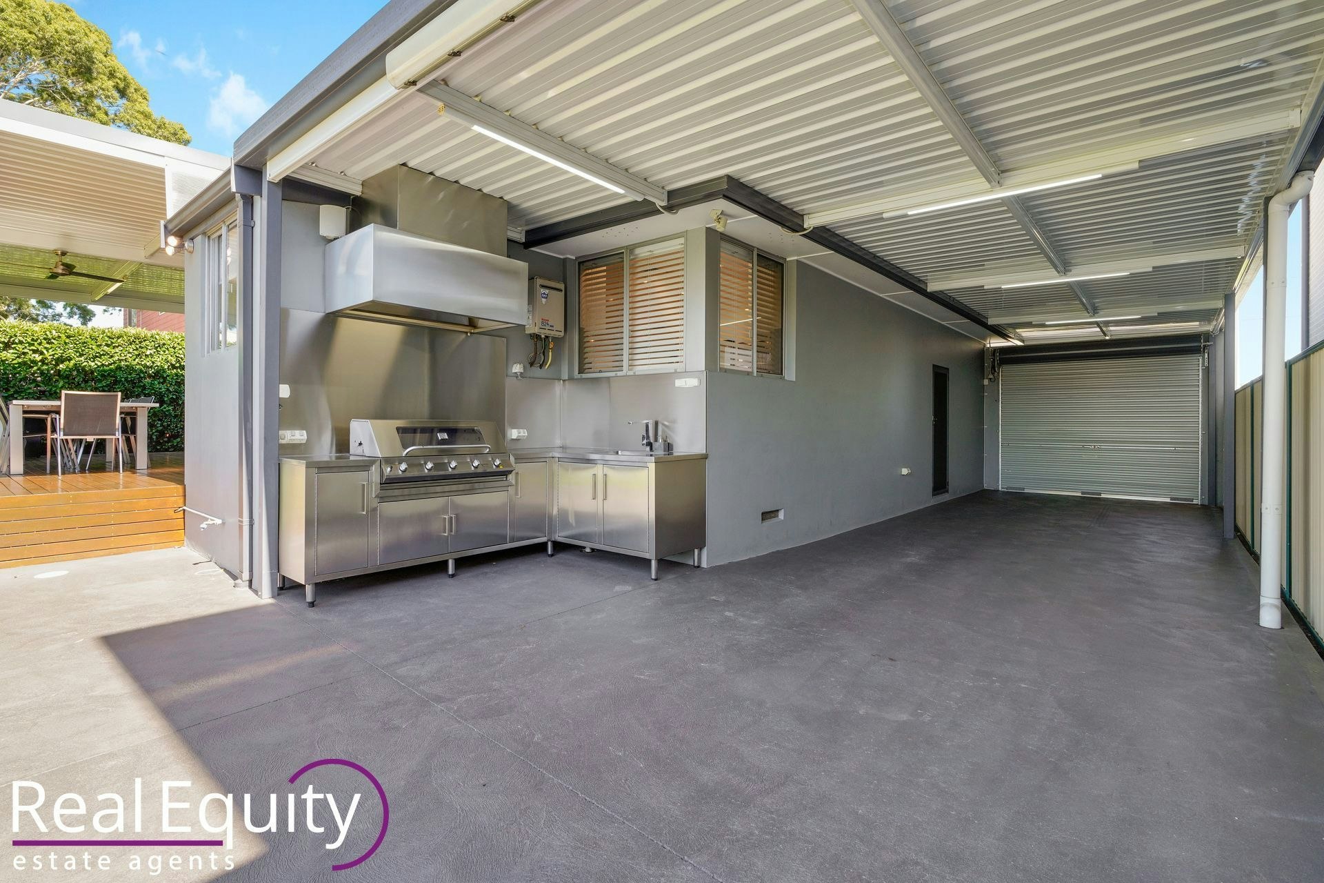 Image of garage