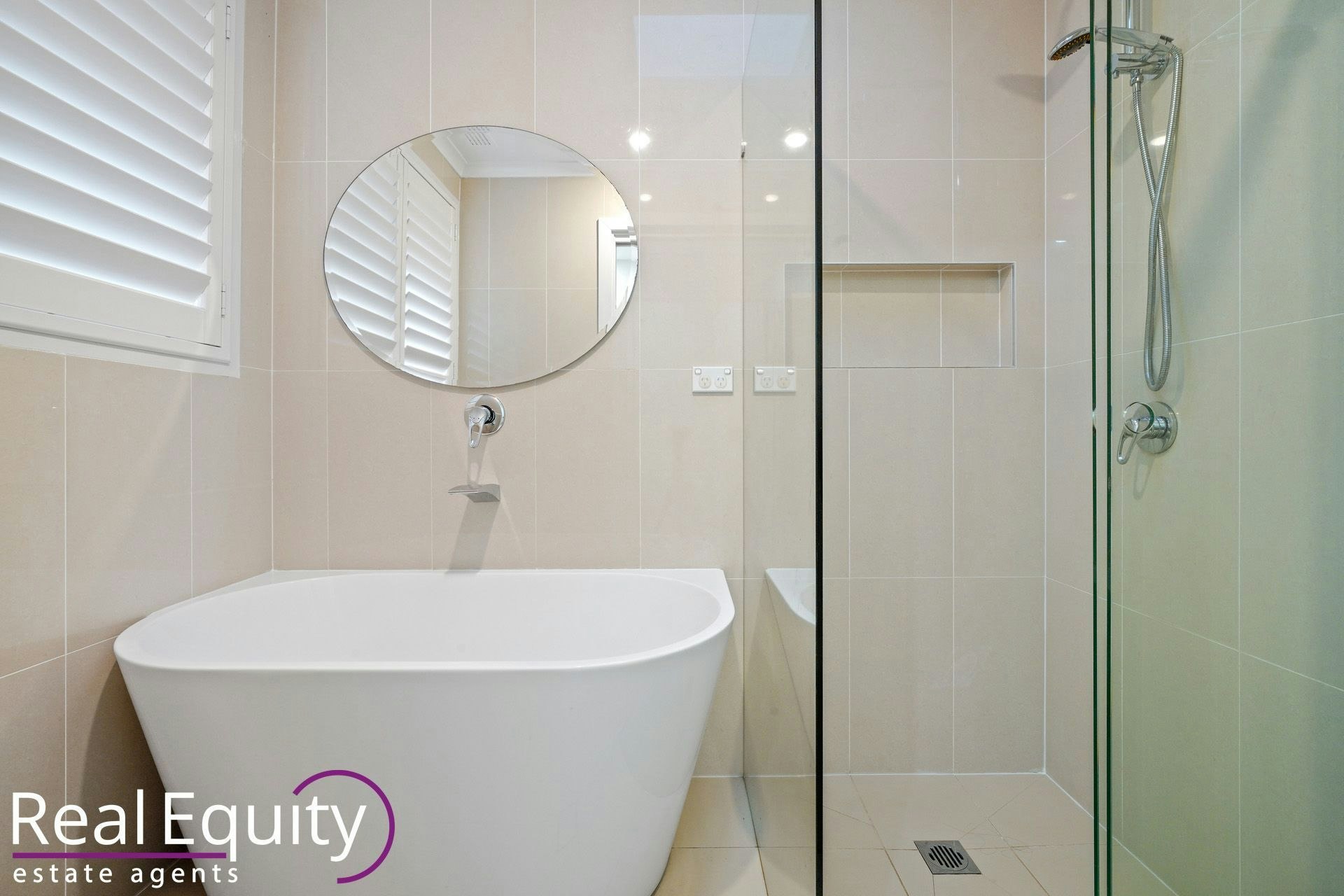Image of tub