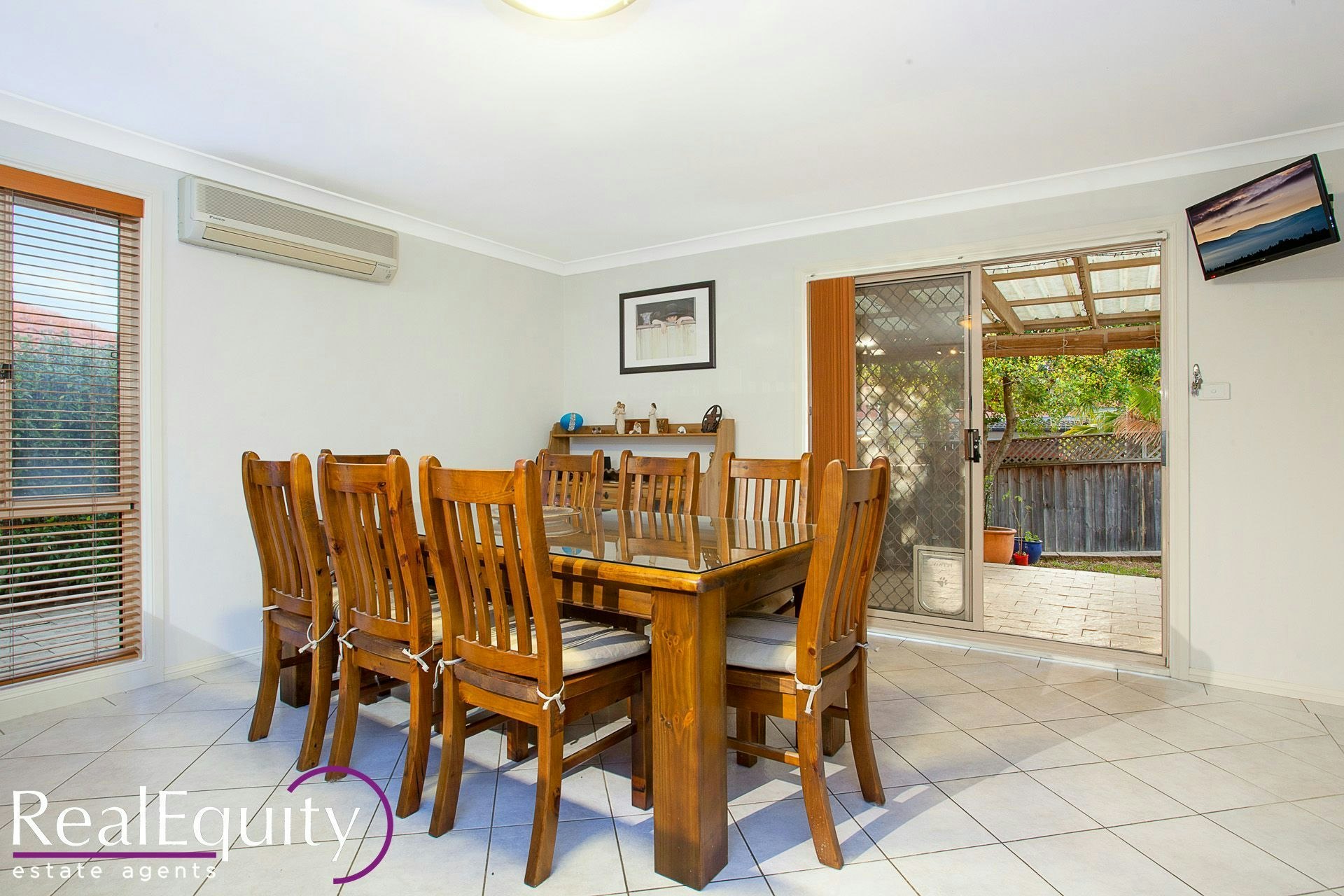 Image of dining room