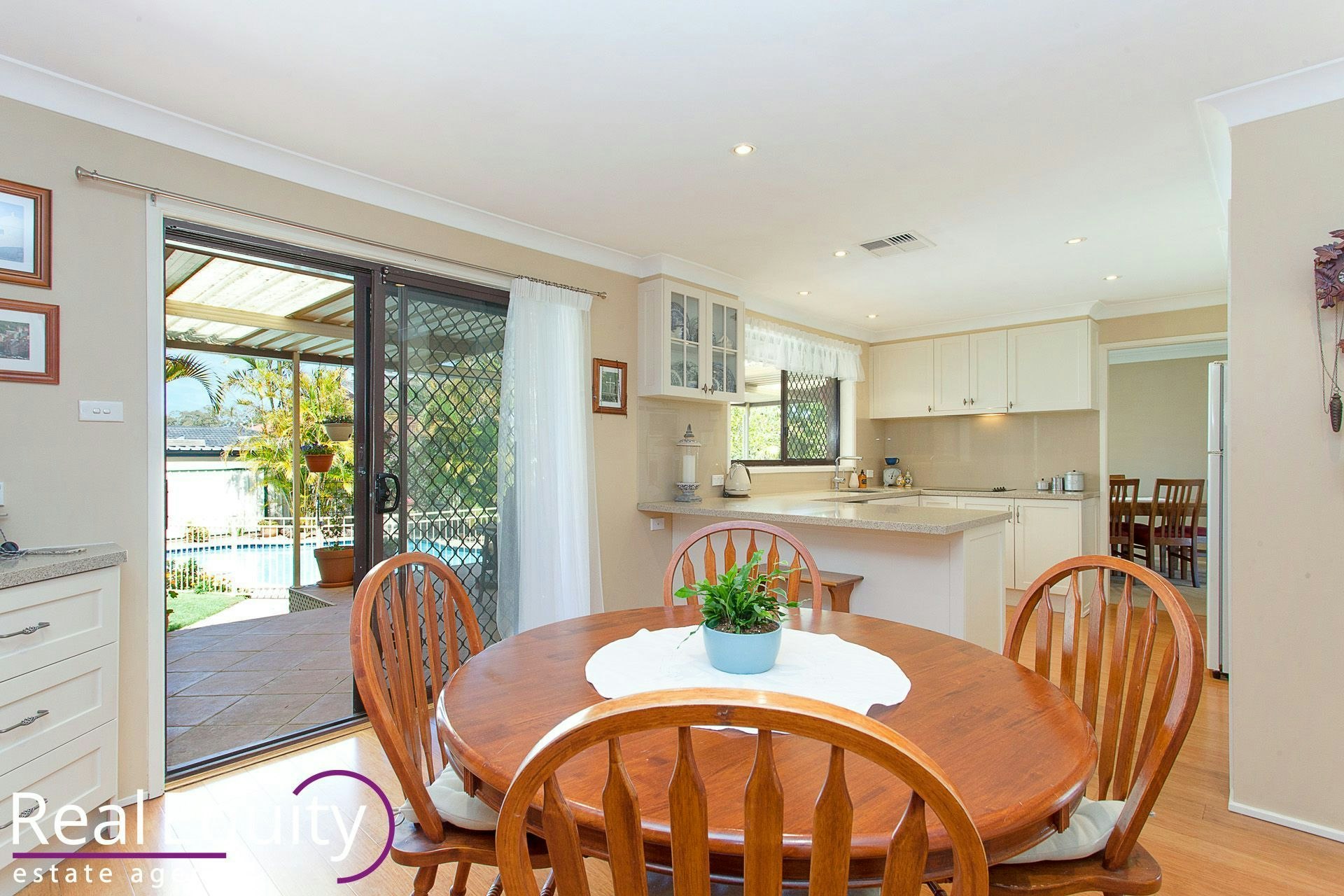 Image of dining room