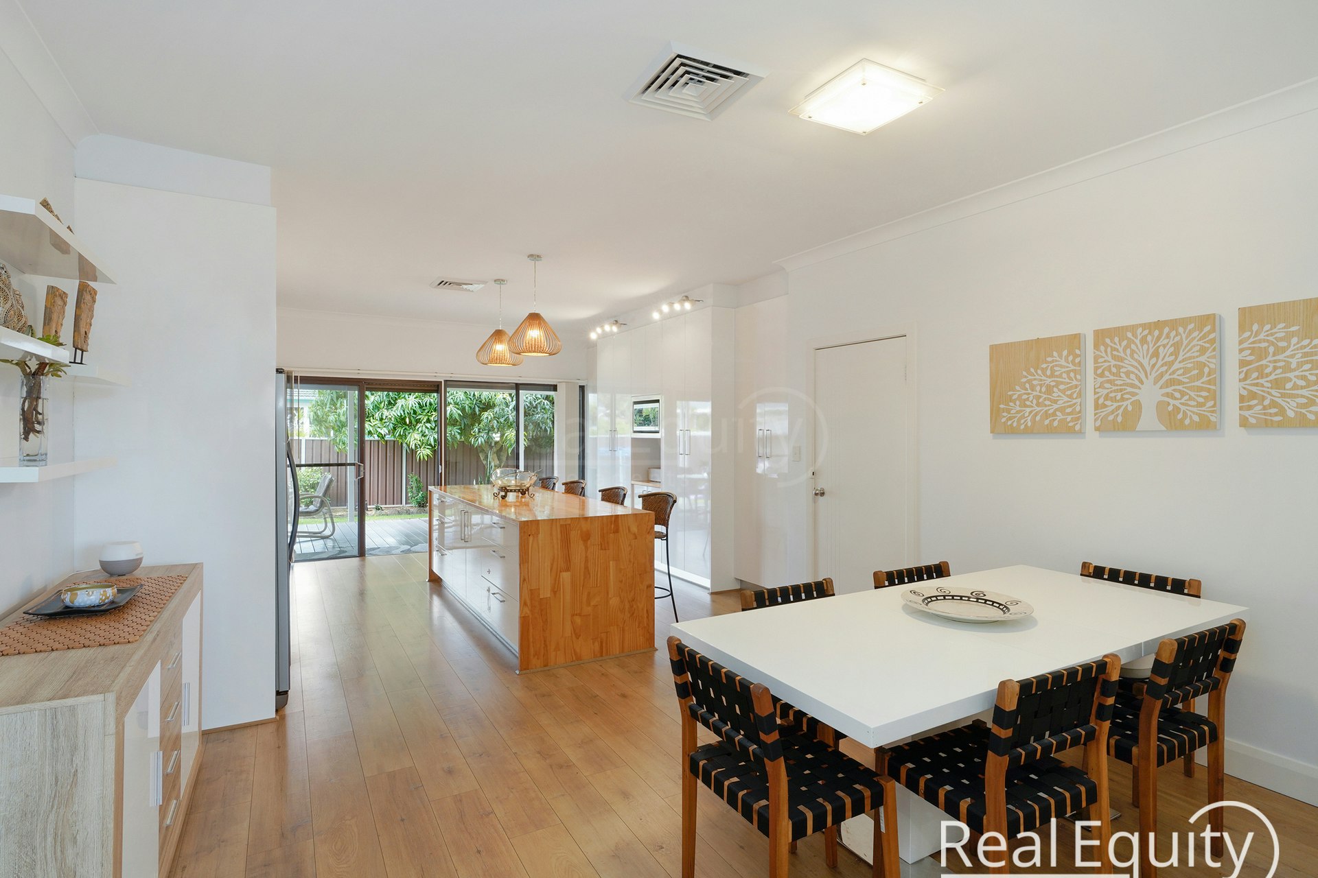 Image of dining room