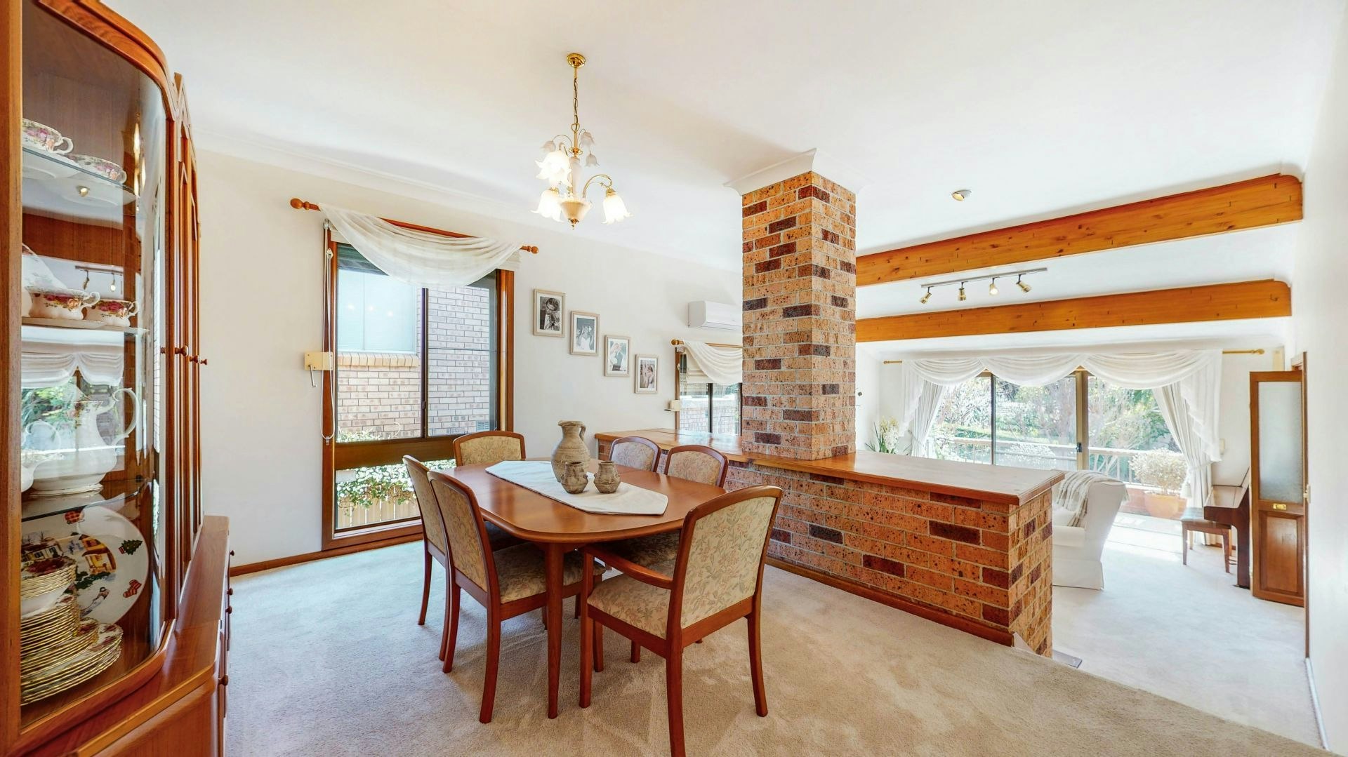 Image of dining room