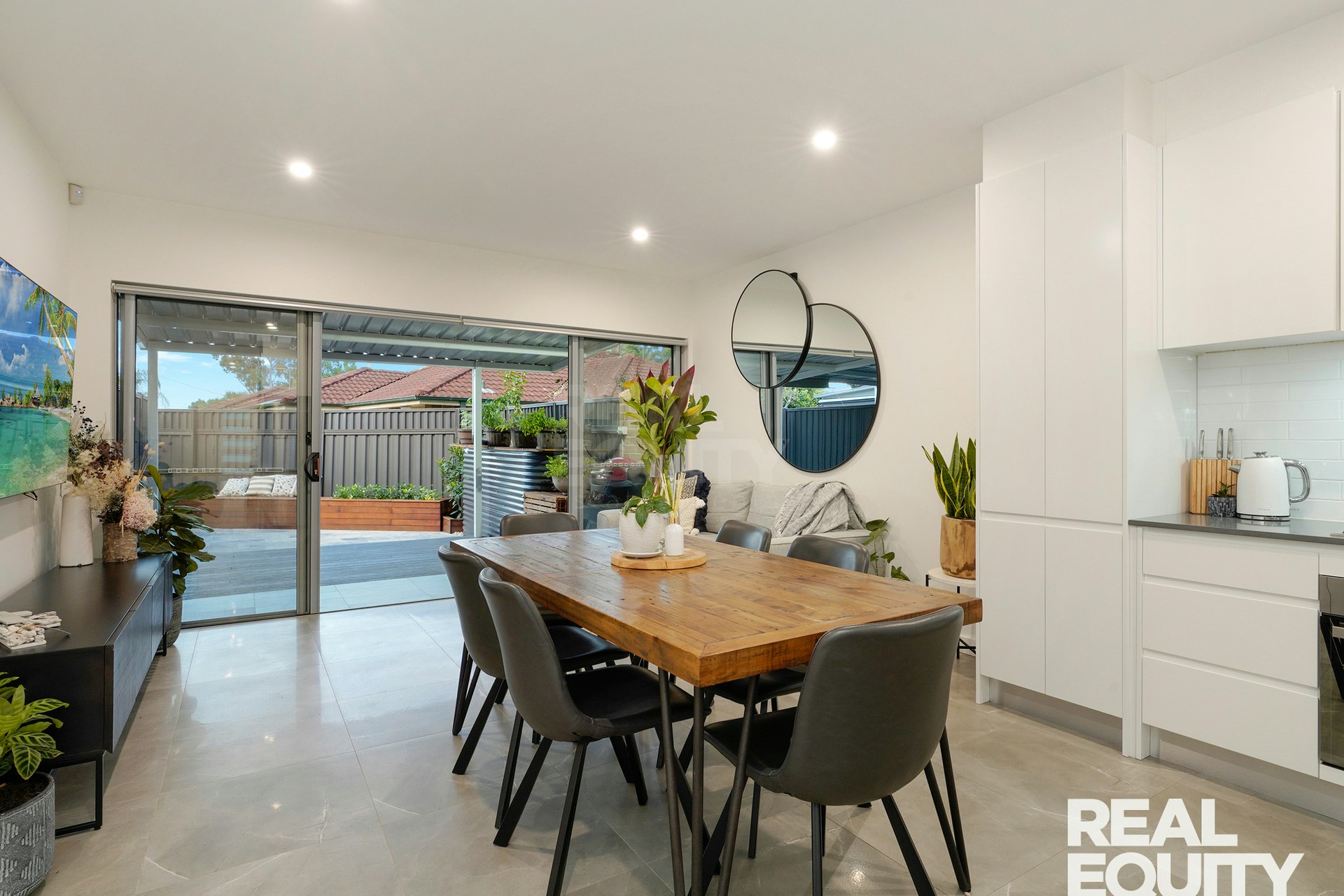 Image of dining room