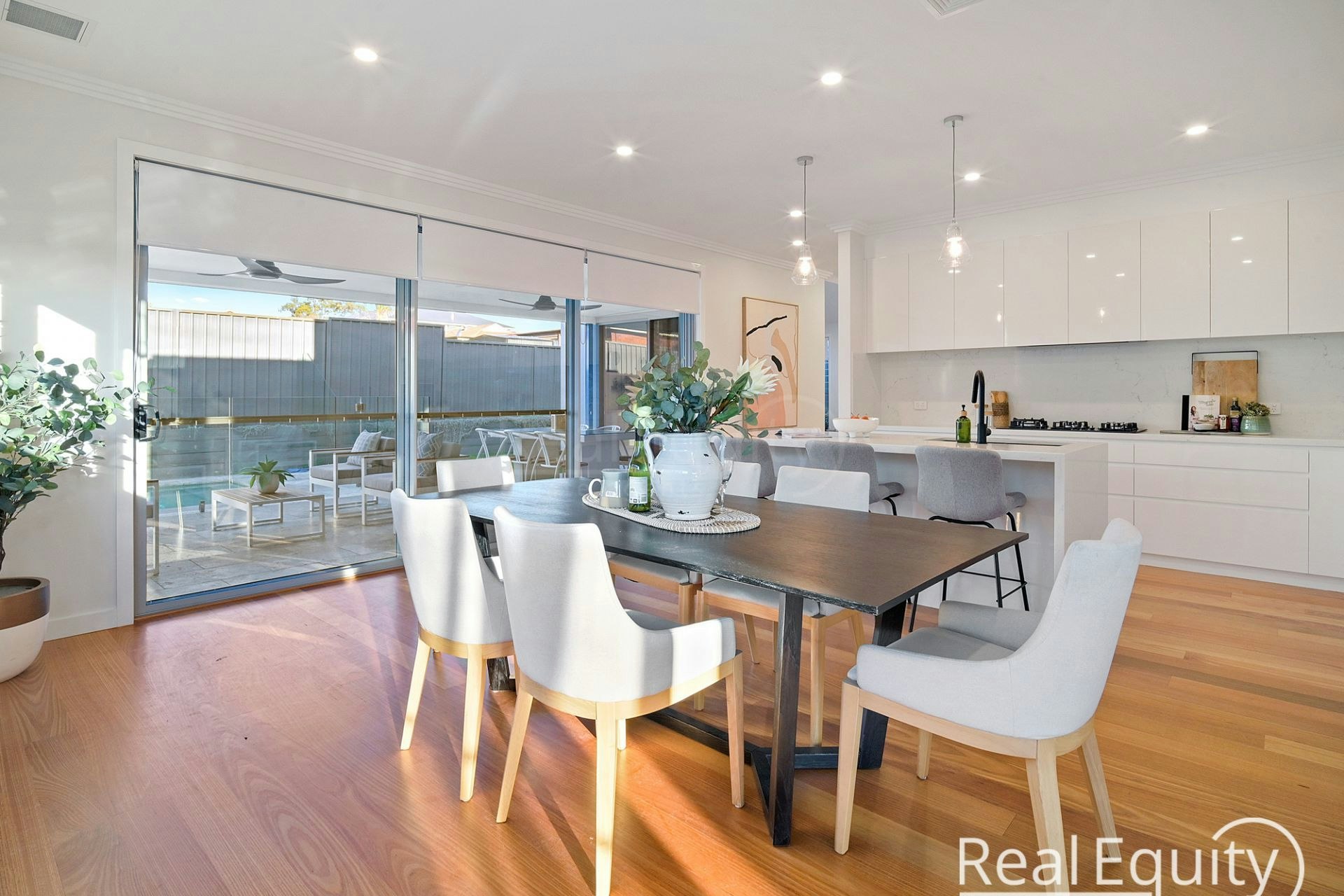 Image of dining room