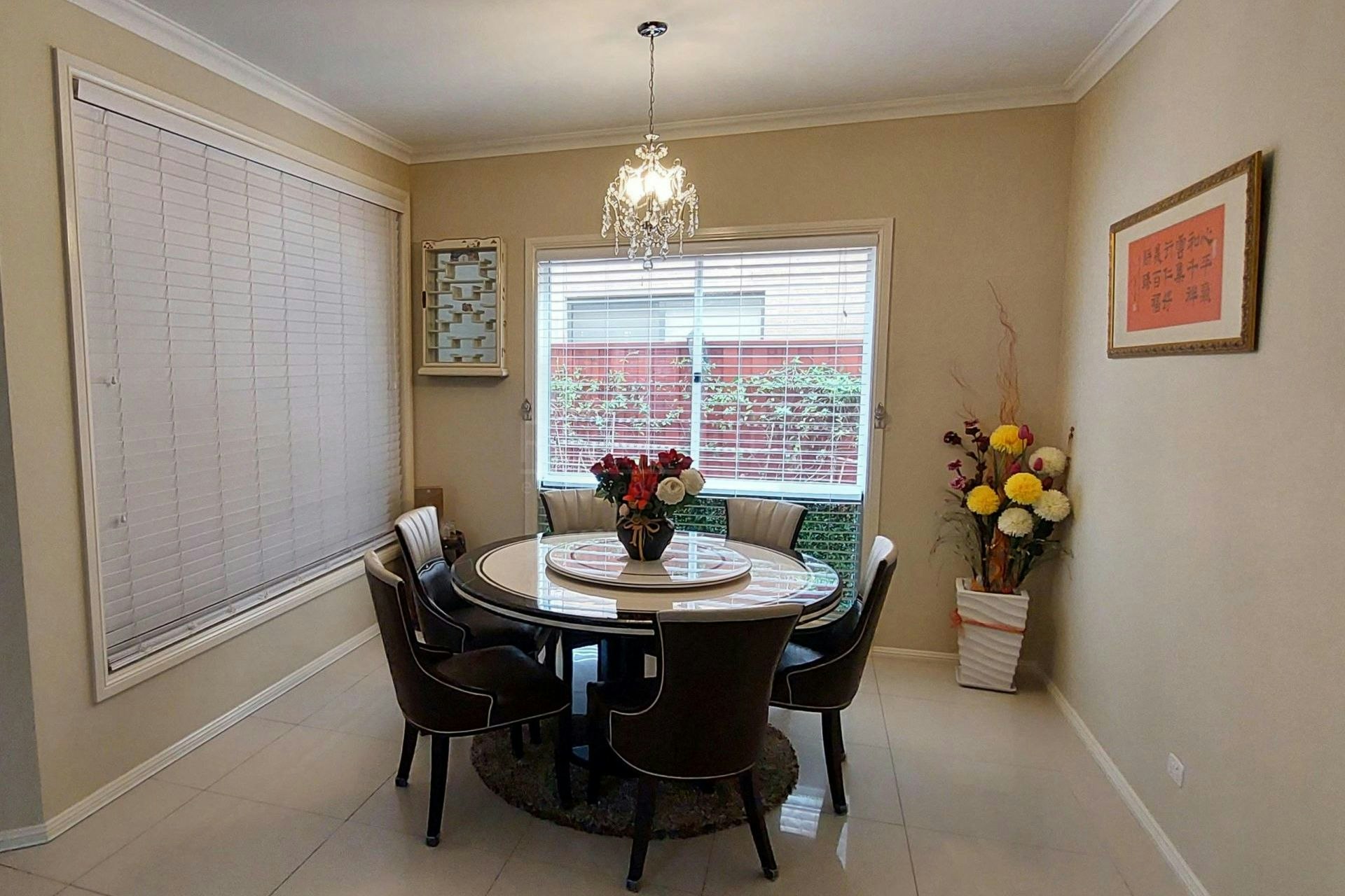 Image of dining room