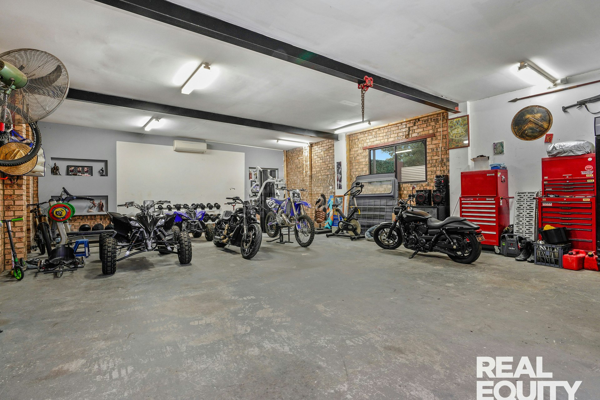 Image of garage