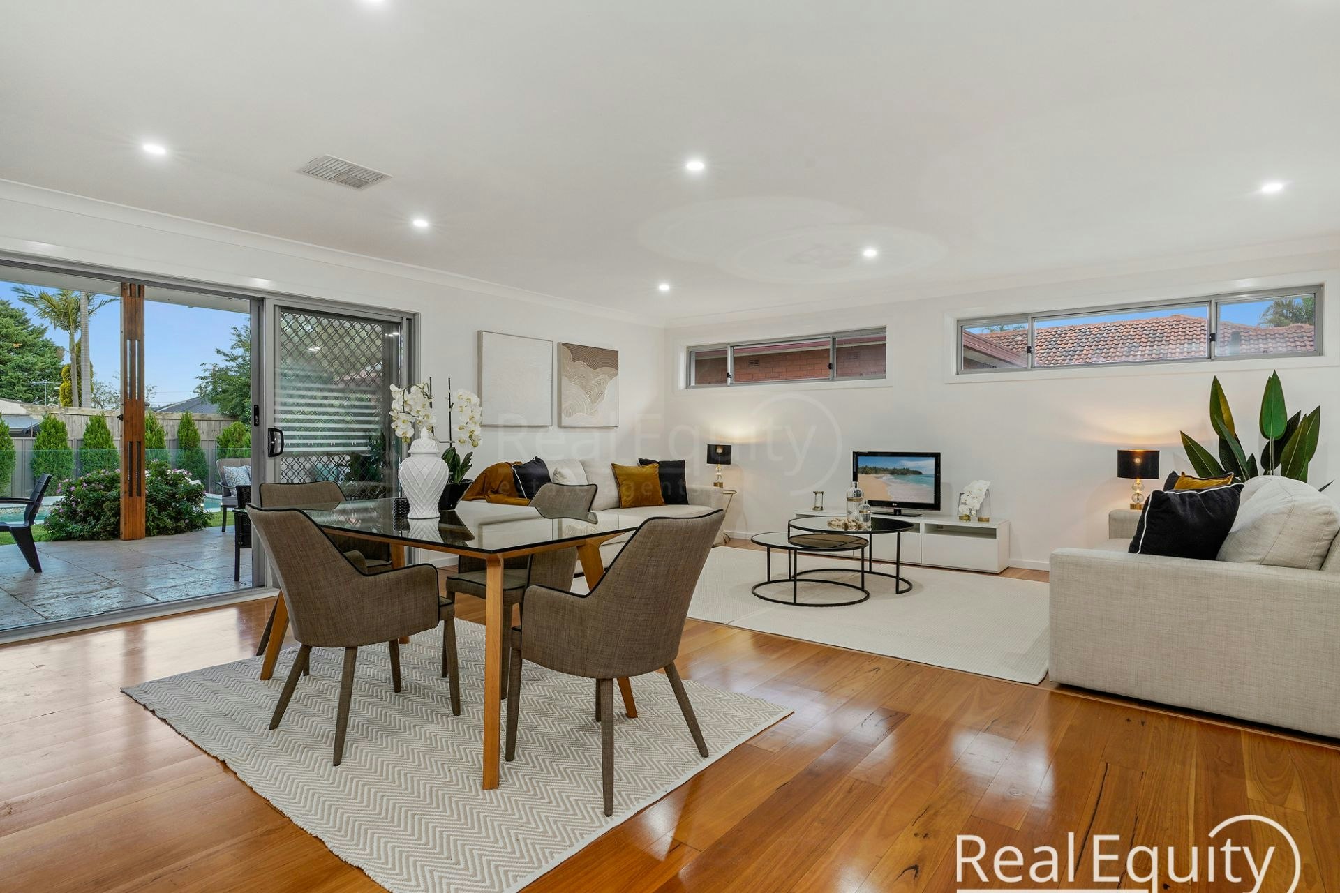 Image of dining room